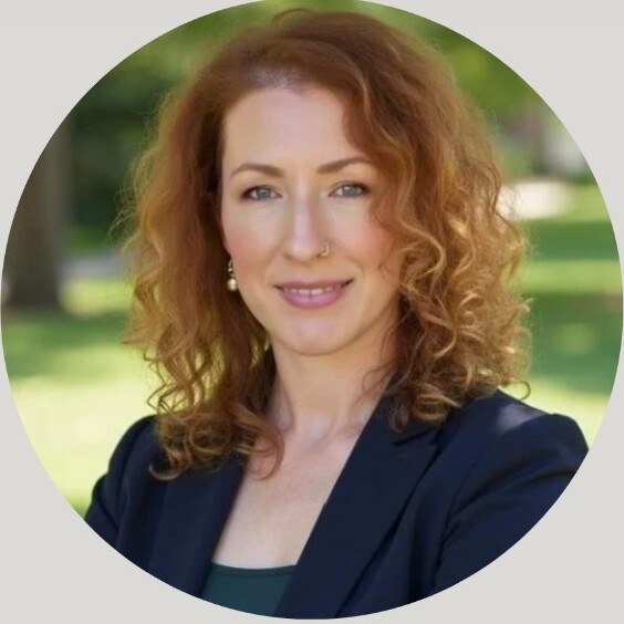 Katrina Rupp, Oregon real estate broker in Florence